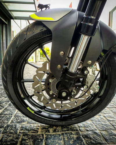 Benelli Leoncino 250 Abs - Gris - Benelli Store Pilar