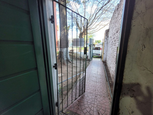 Casa En Venta En José Ingenieros