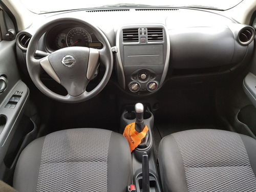 Nissan March S 1.0