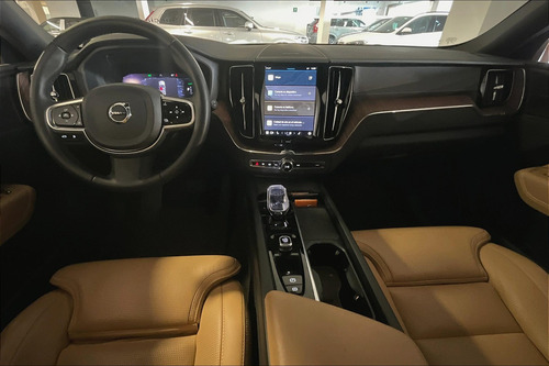 Volvo XC60 5p Recharge Ultimate PHEV T8 L4/2.0/T Aut