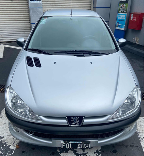 Peugeot 206 1.6 Xr Premium