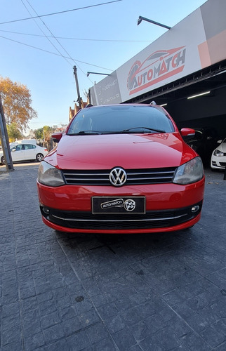 Imagen 9 de 15 de Volkswagen Suran 2011 1.6 Highline 101cv 11c