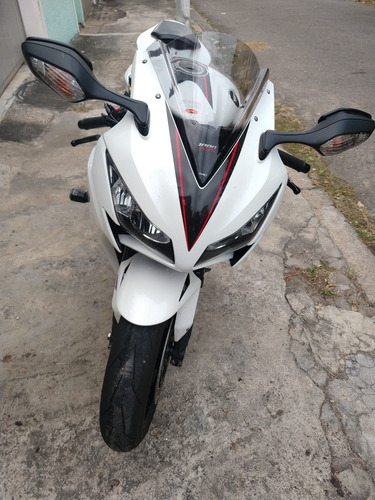 Imagem 3 de 7 de Honda Cbr1000 Rr