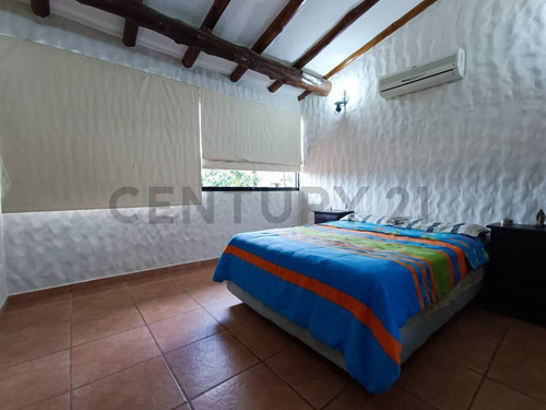 Casa En Venta Urb Los Robles 1317m2 De Terreno El Hatillo Caracas