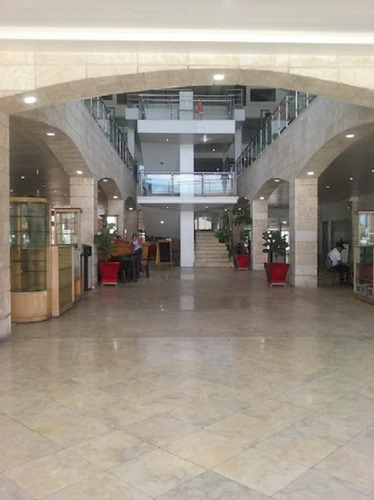 For Sale Local En Veron Bavaro Punta Cana Plaza Velero De 87m2 Segundo Piso Cerca De Hospiten