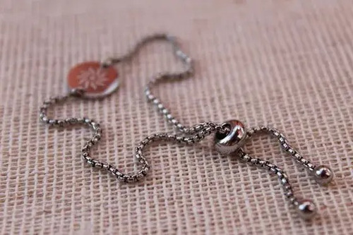 Imagen 4 de 5 de Pulsera De Acero Dije Sol