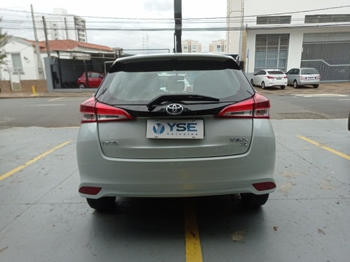 Imagem 4 de 11 de Toyota Yaris Yaris 1.3 Xl Aut