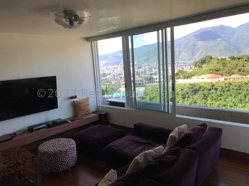 Ss: Vende Apartamento 25-13167 En Lomas De San Roman De 241 M2, 3h/3b/2pe