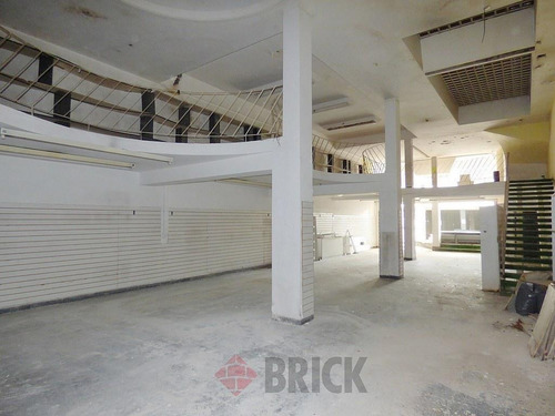 Imagen 6 de 30 de Lote 8.66x41.45 - Hoy Petit Hotel Y Local En Rivadavia Al 3100 - Balvanera