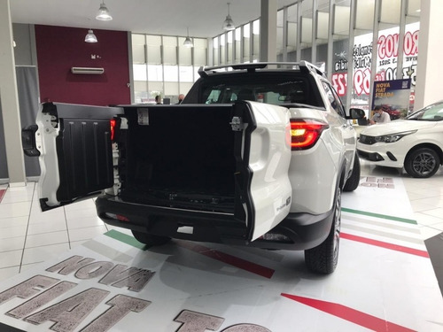 Imagem 3 de 12 de Fiat Toro Volcano T270 - Disponível