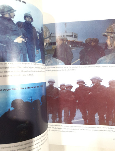 Ernesto París Bajo Fuego En Malvinas (goe) (Usado)