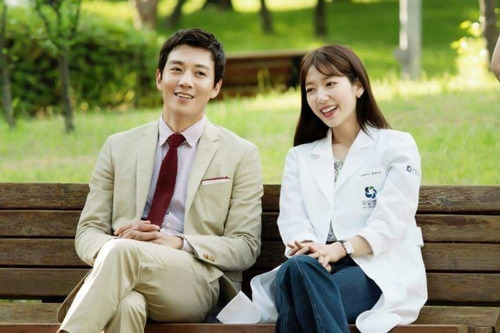 Collar Dorama Coreano Doctors Lucky Park Shin Hye (Usado)