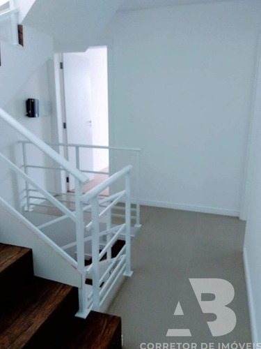 Imagem 15 de 30 de Sobrado, Semi Mobiliado, 03 Suítes, Terraço, Sacada, Churrasqueira, 02 Vagas De Garagem, Bairro Nova Esperança, Balneário Camboriú, Sc. - Ca00039 - 69819536