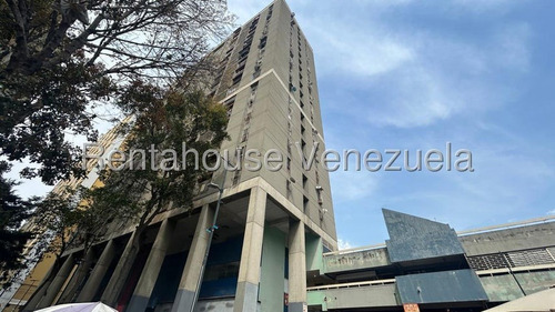 Apartamento En Venta, Catia Mls #25-17315