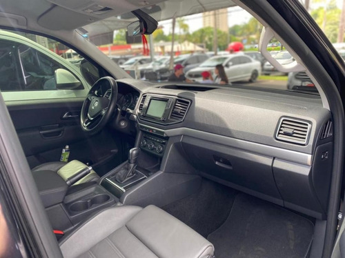 Imagem 6 de 7 de Volkswagen Amarok Highline 3.0 V6 Preto 2020