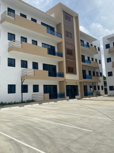 Se Alquila Apartamento En Pontezuela Av. 27 De Febrero