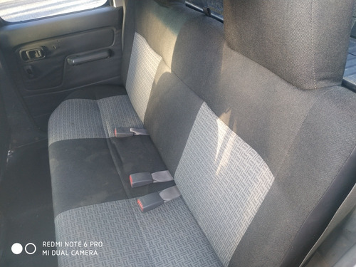 Nissan Np300 2.5 Cabina Doble 133cv 4x2 2012