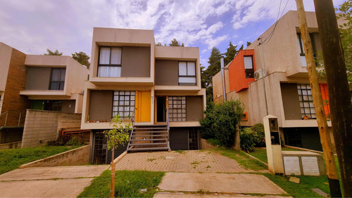 La Paya 2 - Tejas 2 - Casa Tríplex En Venta