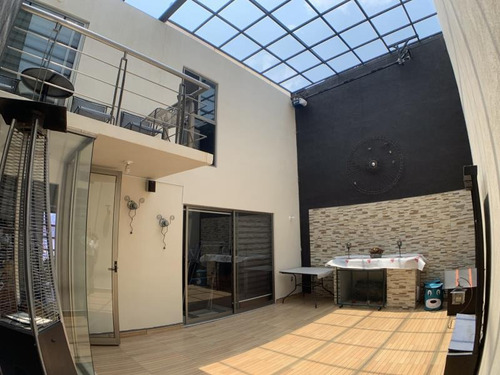 Imagen 7 de 12 de Casa Sola En Venta Residencia En Privada. Terreno 210 M. Área Social Techada. Estudio Y Jardín.