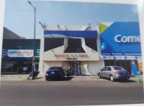 Imagen 1 de 6 de Espacio Comercial Ubicado Sobre Avenida Principal. Avenida Central.