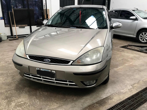 Ford Focus 1.8 Tdci Ghia