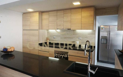 Imagen 4 de 14 de Departamento En Venta Las Condes En Exclusivo Condominio