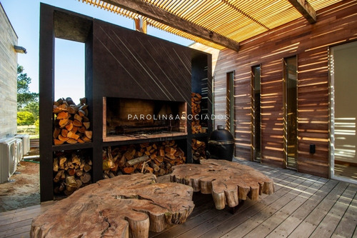 Hermosa Casa En Barrio Laguna Escondida- Ref: 3121