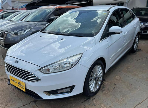 Ford Focus Sedan Titanium 2.0 Powershift Aut.