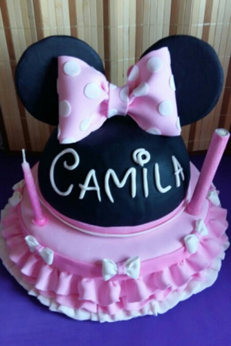 Torta Minnie. Base Y Cabeza Son Bizcochuelo. Orejas De Choco