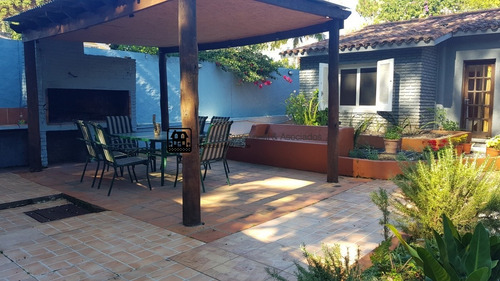 Casa En Mansa - Punta Del Este- Ref: 1723