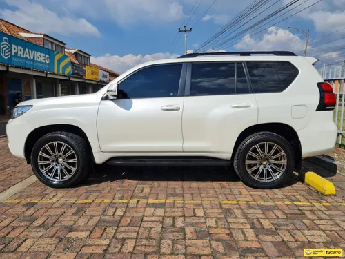 Toyota Prado TXL 3.0cc AT AA 4X4