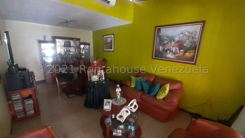 Imagen 2 de 10 de Linda Casa En Calle Privada De Valle Lindo - Turmero Mfc 22-12185