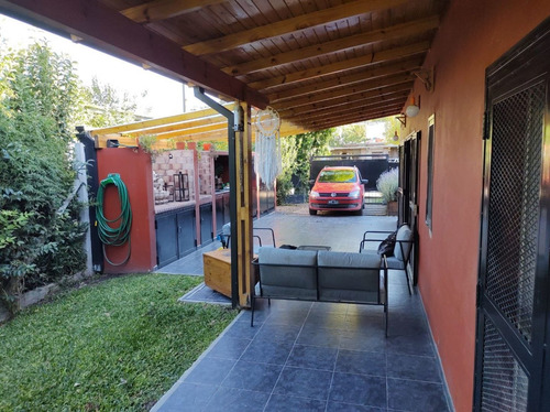 Imagen 20 de 30 de Venta De Casa 2 Dormitorios En Arturo Seguí, La Plata