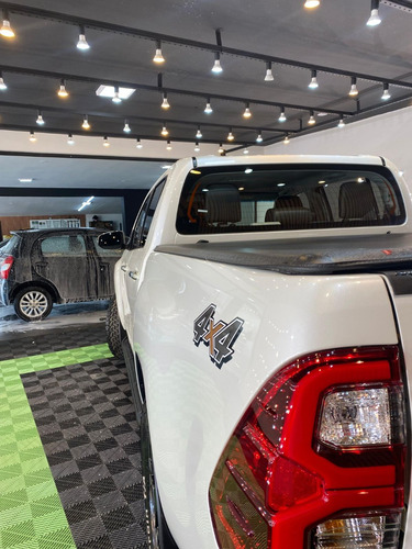 Toyota Hilux 2.8 Tdi Srx Cab. Dupla 4x4 Aut. 4p