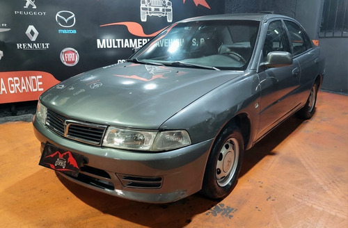 Imagen 1 de 14 de Mitsubishi Signo