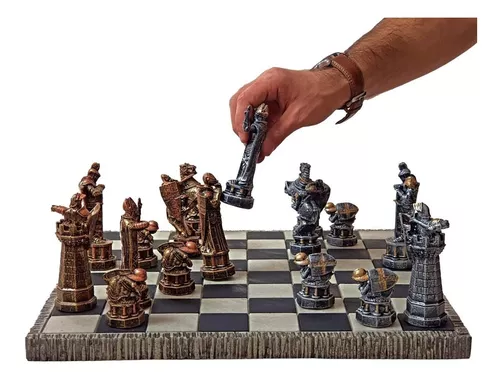 Tabuleiro de Xadrez em Resina em 2023  Tabuleiro de xadrez, Jogo de xadrez,  Tabuleiro