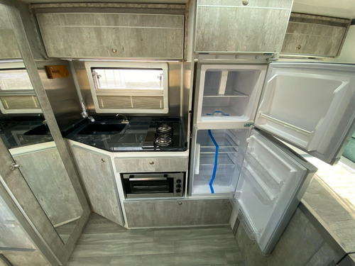 Imagen 9 de 11 de ¡silfred Terra! - Motorhome 4x4 Montado Sobre Cabina Simple