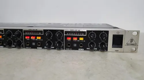 Powerplay Behringer Pro Xl Ha4700 Para Fones De Ouvido | MercadoLivre