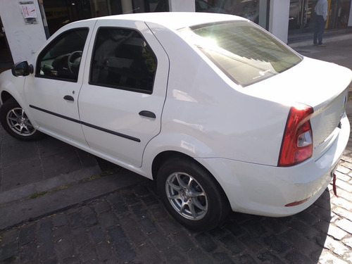 Renault Logan 1.6 Pack I 90cv Nuevo Ingreso! (aes)