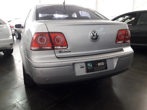 Volkswagen Bora Trendline 2.0 Con Gnc 5ta G 2010