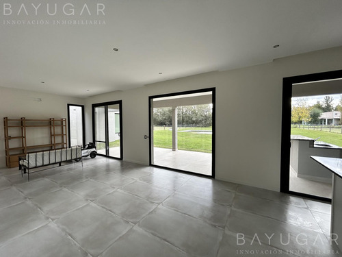Venta - Casa A Estrenar / Barrio San Joaquin / Exaltación De La Cruz