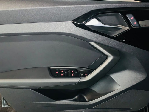 Imagen 12 de 12 de Audi A1 Sb Urban 30 2021