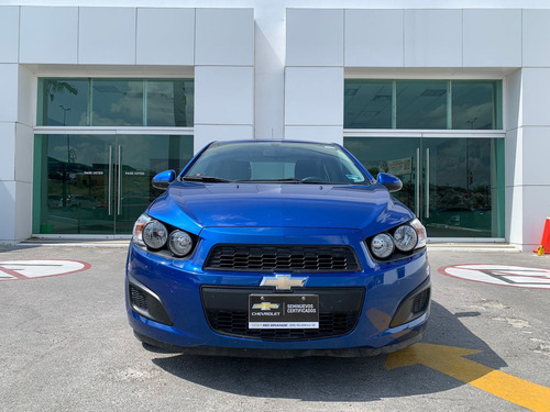 Imagen 2 de 12 de Chevrolet Sonic 2016 1.6 Lt Mt