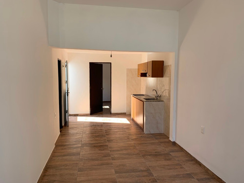 Apartamento Alquiler 1 Dormitorio Unión Al Frente Con Patio