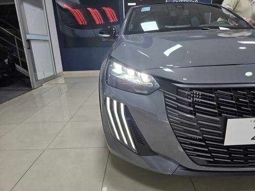 Peugeot 208 1.0T Gt