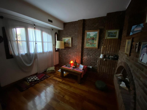 Imagen 9 de 19 de Casa Chalet - Impecable - 4 Ambientes - Castelar Norte - Venta - Permuta