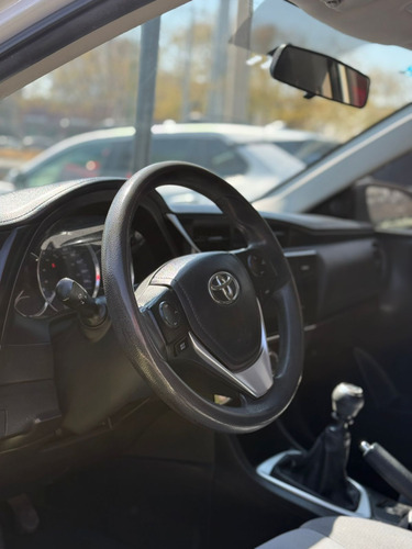 Toyota Corolla 1.8 Base Mt