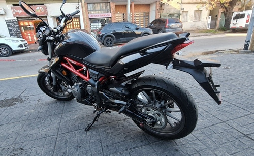 Imagen 13 de 15 de Benelli Tnt300 Con Accesorios Originales