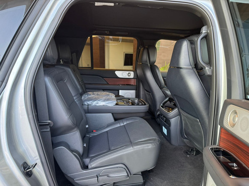 Lincoln Navigator L 2024