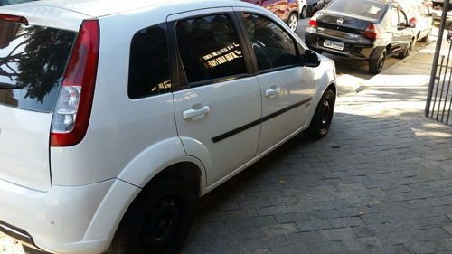 Imagem 2 de 12 de Ford Fiesta 2012 1.0 Flex 5p